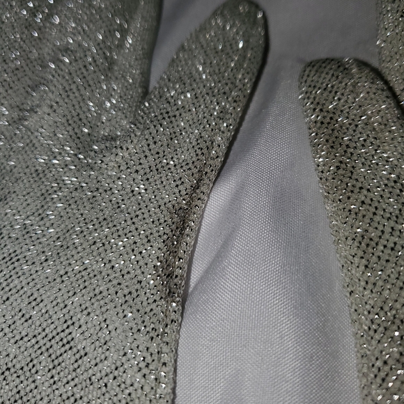 Vintage Style Metallic Small Purse with Chain and Metallic Gloves Set - Picture 14 of 16